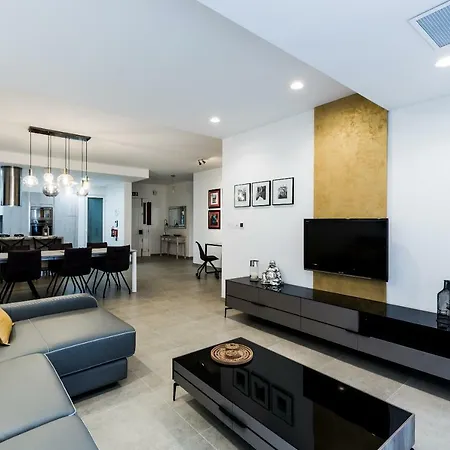 Apartment Ta Martin, Flat 2 *