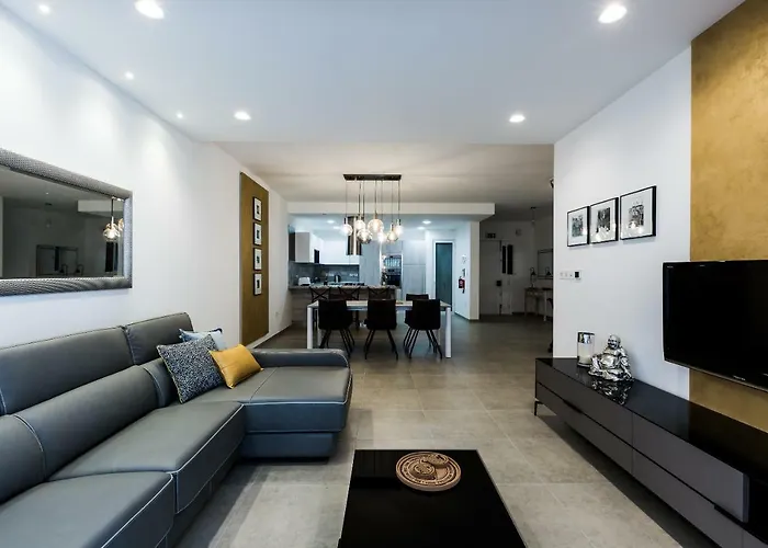 Ta Martin, Flat 2 아파트 세인트폴스베이